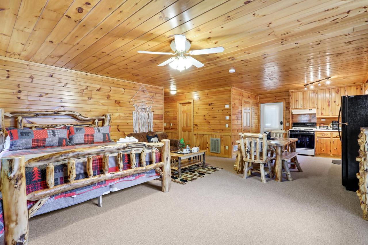 2 Separate Cabins Along A Peaceful Creek With Resort Amenities Ellijay Exteriér fotografie