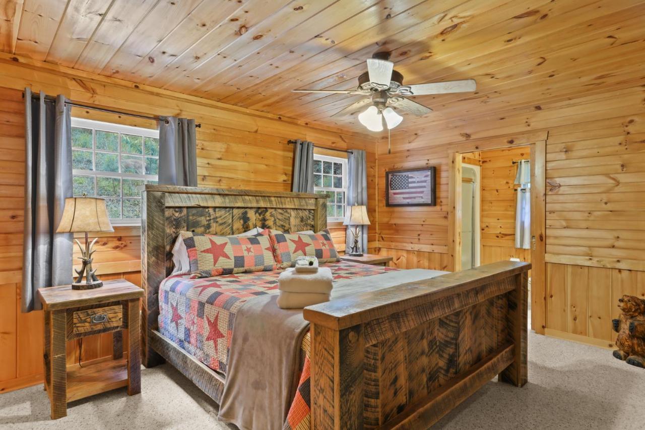 2 Separate Cabins Along A Peaceful Creek With Resort Amenities Ellijay Exteriér fotografie