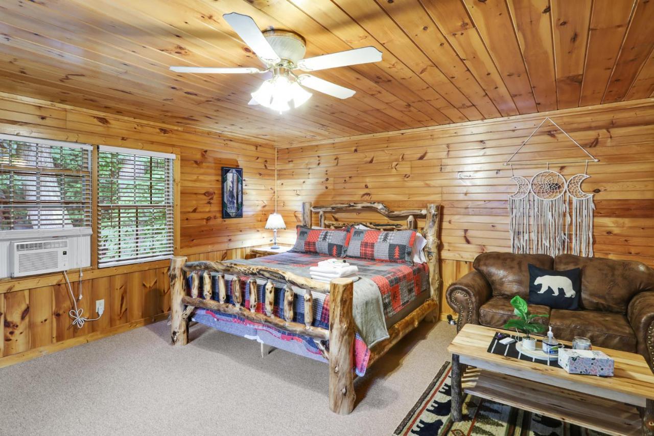 2 Separate Cabins Along A Peaceful Creek With Resort Amenities Ellijay Exteriér fotografie