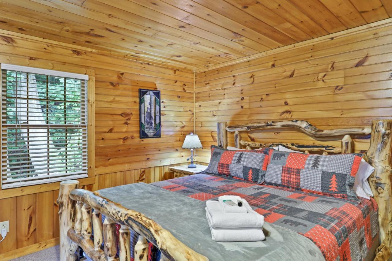 2 Separate Cabins Along A Peaceful Creek With Resort Amenities Ellijay Exteriér fotografie