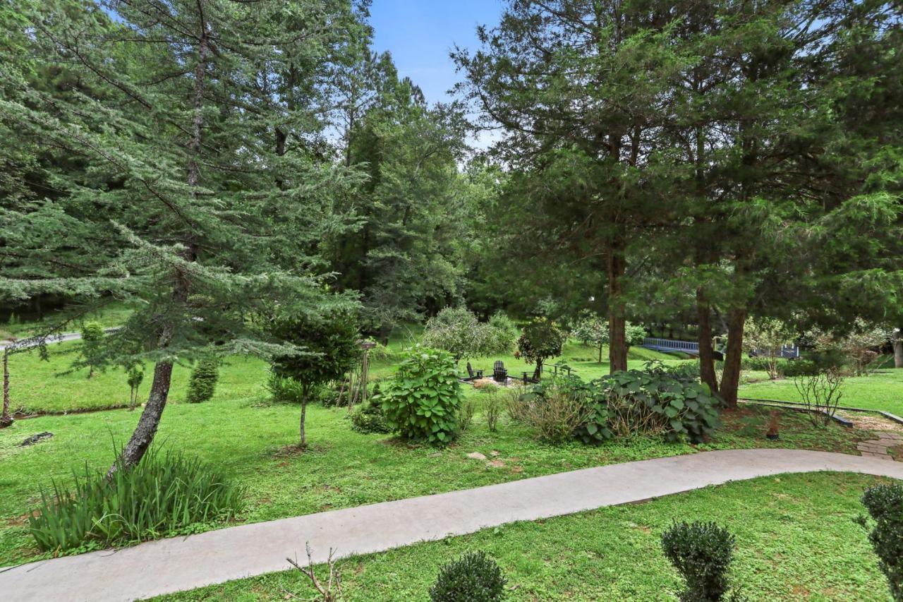 2 Separate Cabins Along A Peaceful Creek With Resort Amenities Ellijay Exteriér fotografie